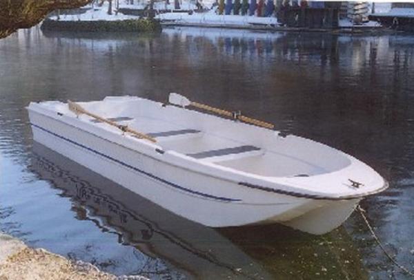Rybársky čln 550 cm bez kabíny